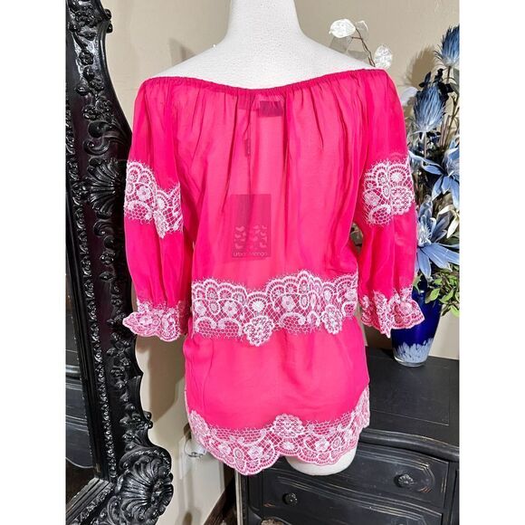Urban Mango  Hot Pink Chiffon Off The  Shoulder  Lace Blouse Size Small NWT - Picture 3 of 4